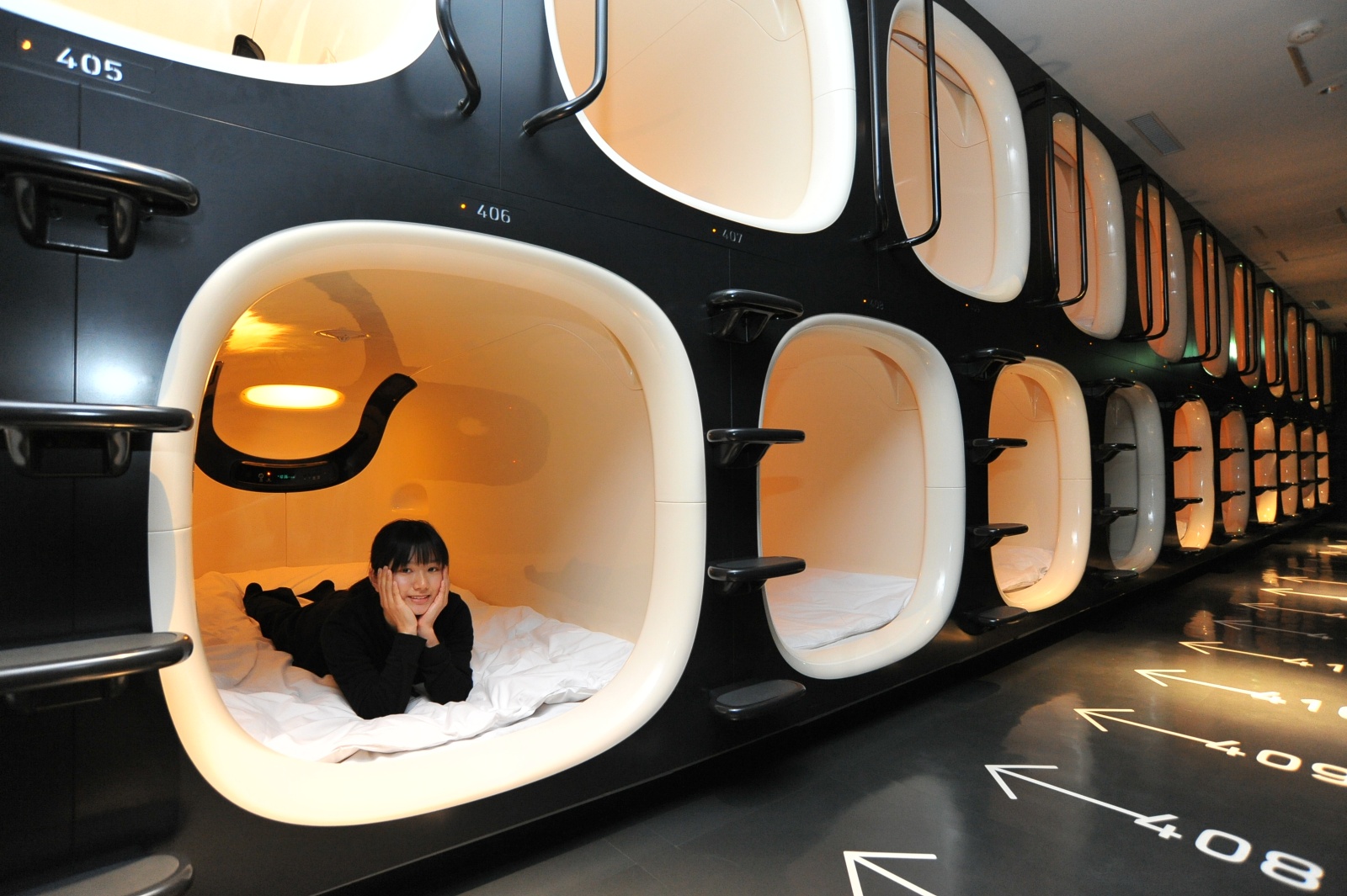 Capsule Hotel, Tokyo