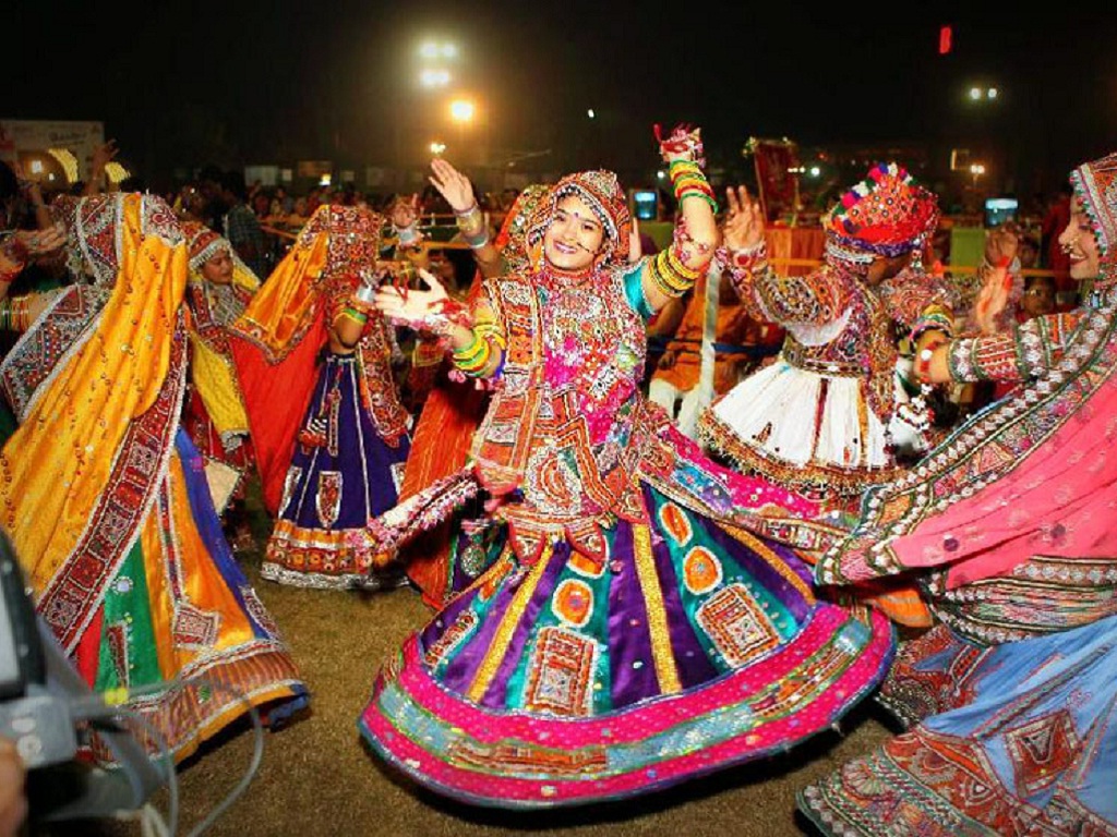 Indian Festivals - Gujarat Navratri1