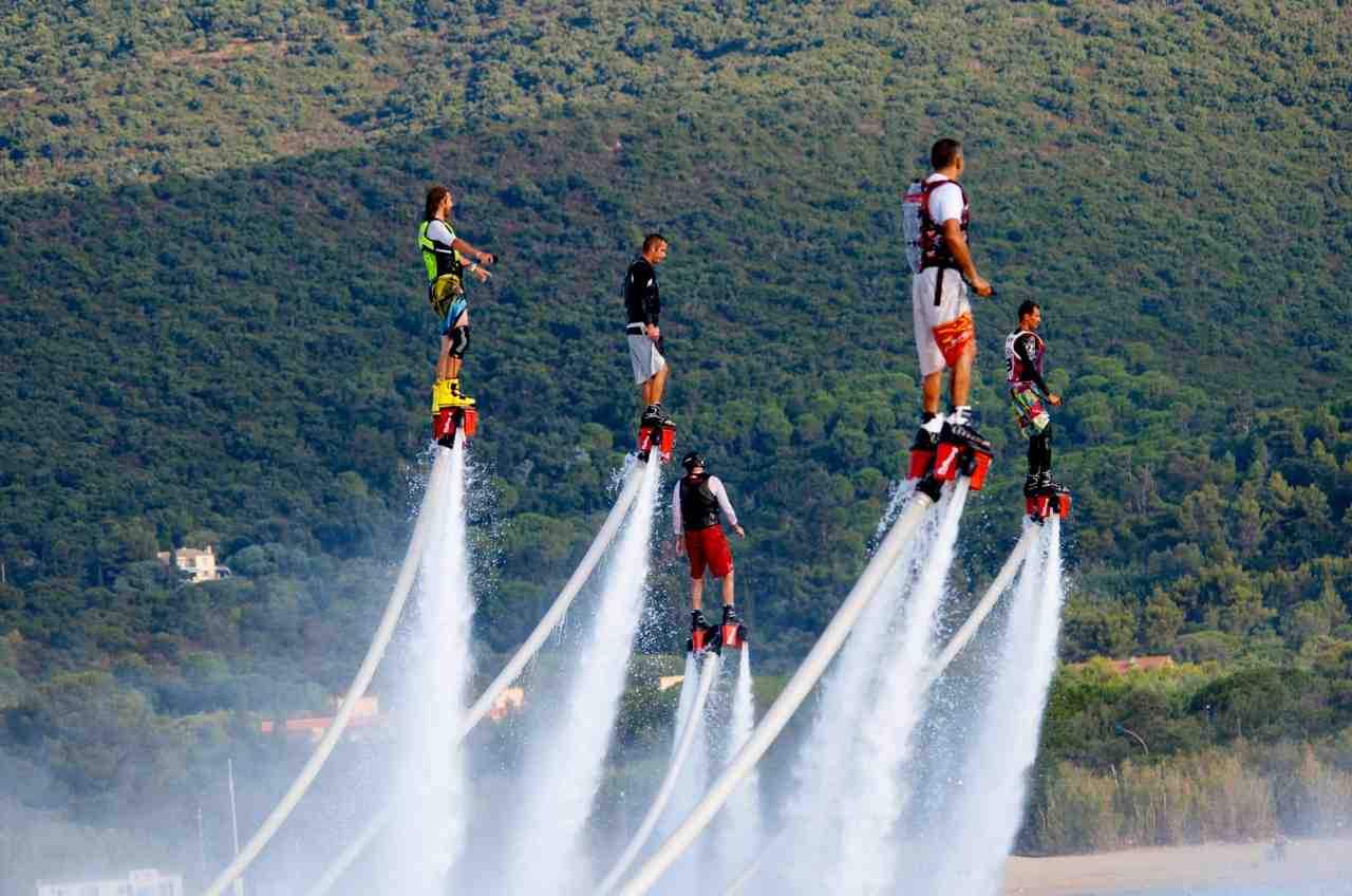 Oxbold flyboarding