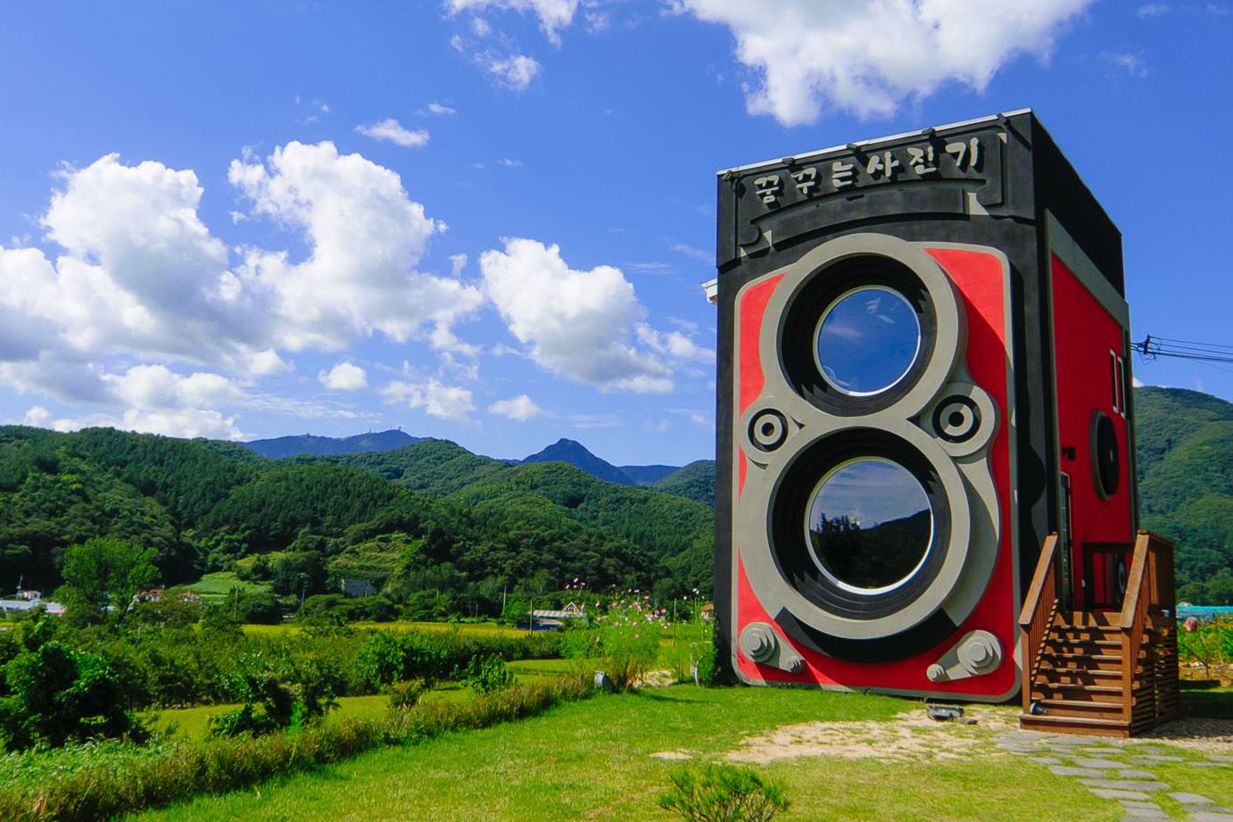 Dreamy Camera Cafe, South Korea